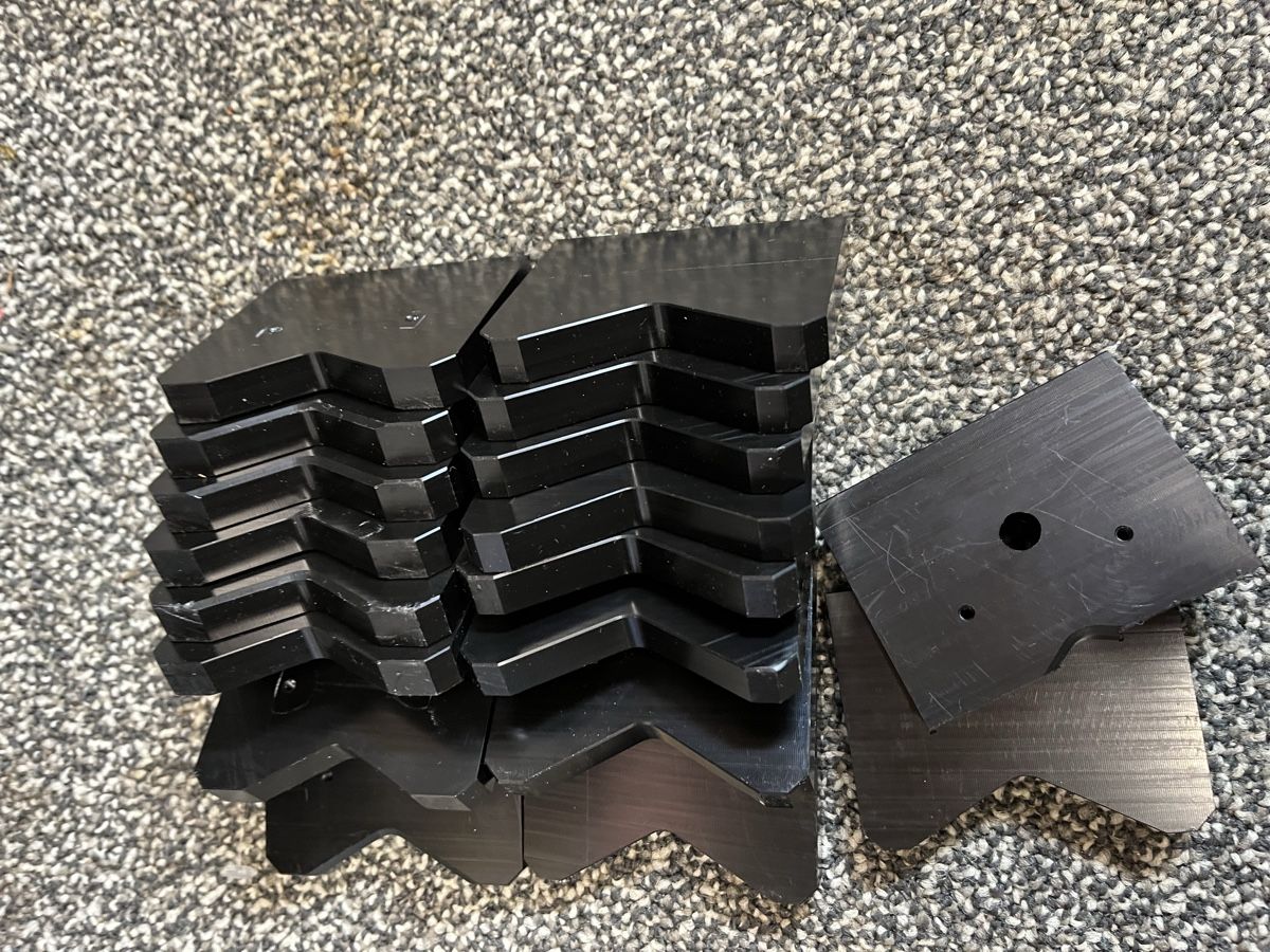 Tutti gli attrezzi:  Prismenpaar (oder Spannprisma / V-Block – Usato da Biel/Bienne venduto da Ebabil 4