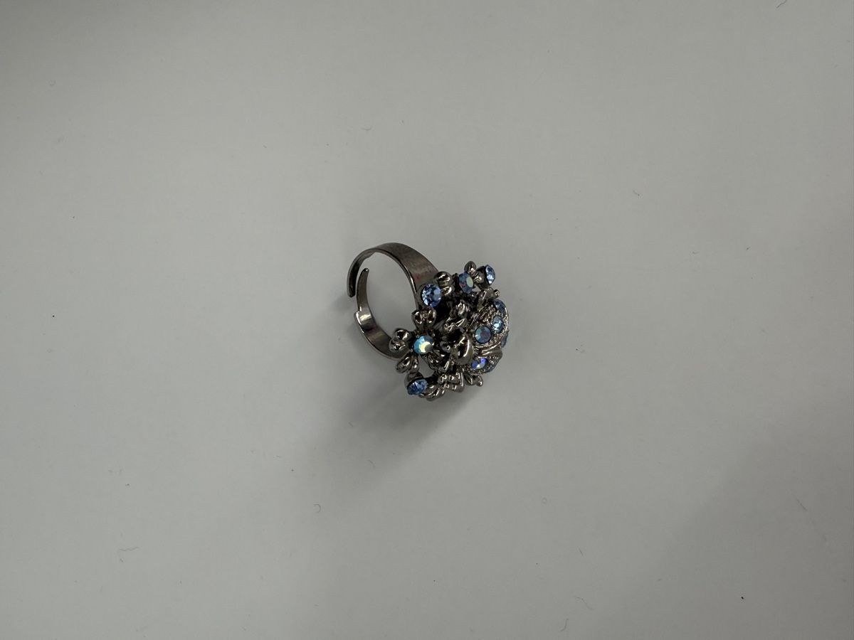 Anelli: Ring mit blauen Steinen Blumen/ Käfer – Usato da Auenstein venduto da moin. 1