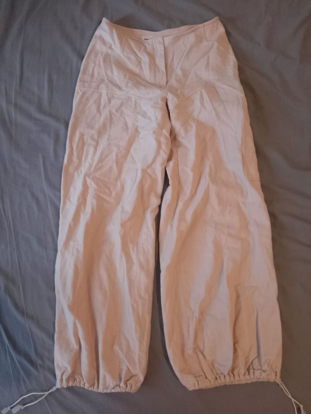 Mugler Pantalons: Pantalon Mugler – D'occasion à Pully par Jod_dydy