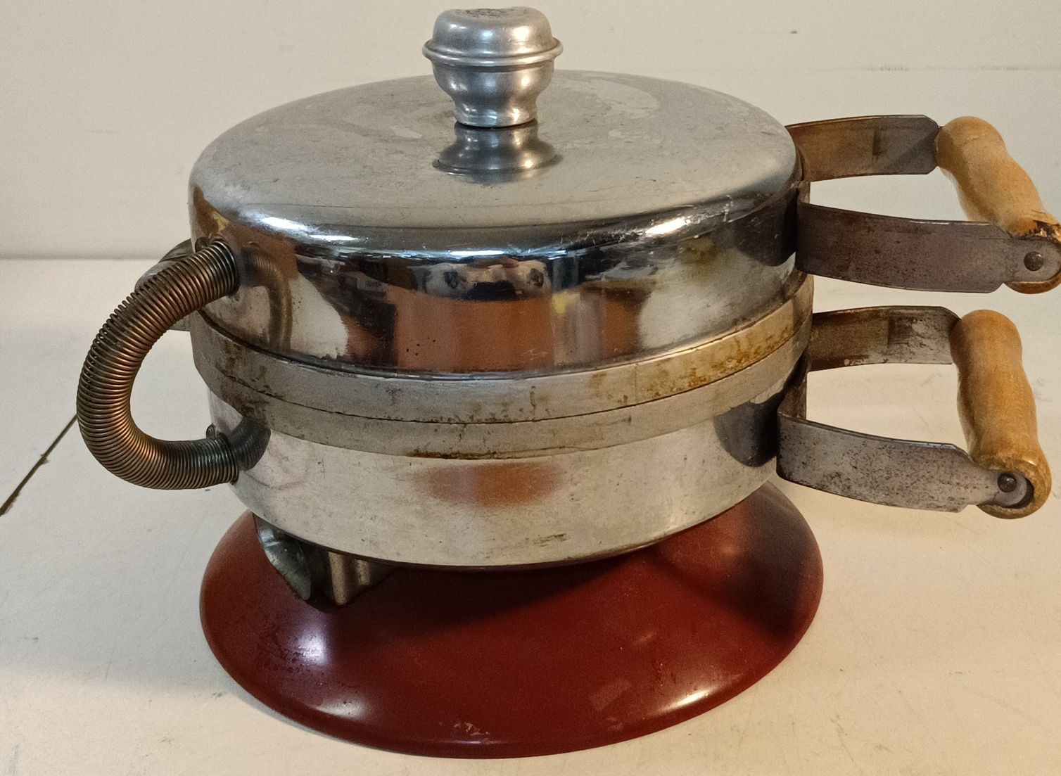 Küchengeräte: Antikes Waffeleisen (nov68) – Gebraucht aus Künten von Schnaepplihuus