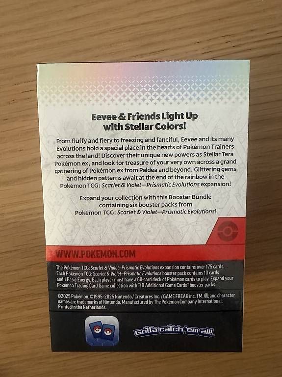 Carte collezionabili: Pokémon Prismatic Evolutions  – Nuovo e nell'imballaggio originale da Kriens venduto da st_x25p 1