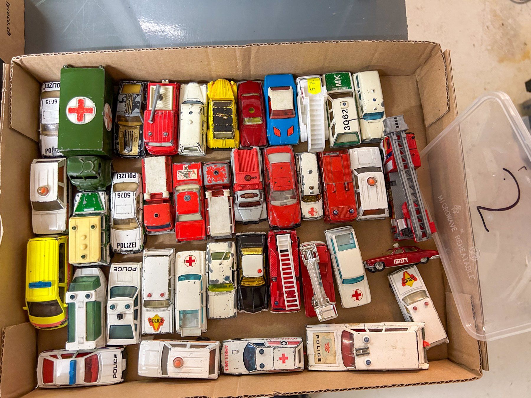Matchbox Spielzeuge: Spielzeugautos Matchbox Corgi usw – Gebraucht aus Zürich von Goldfountain