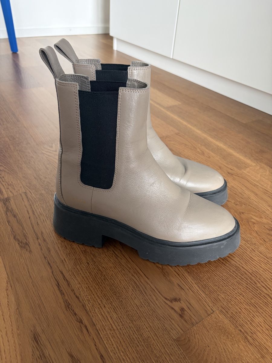 Copenhagen Scarpe da donna: Chelsea Boot Copenhagen – Usato da Zürich venduto da Nora123321
