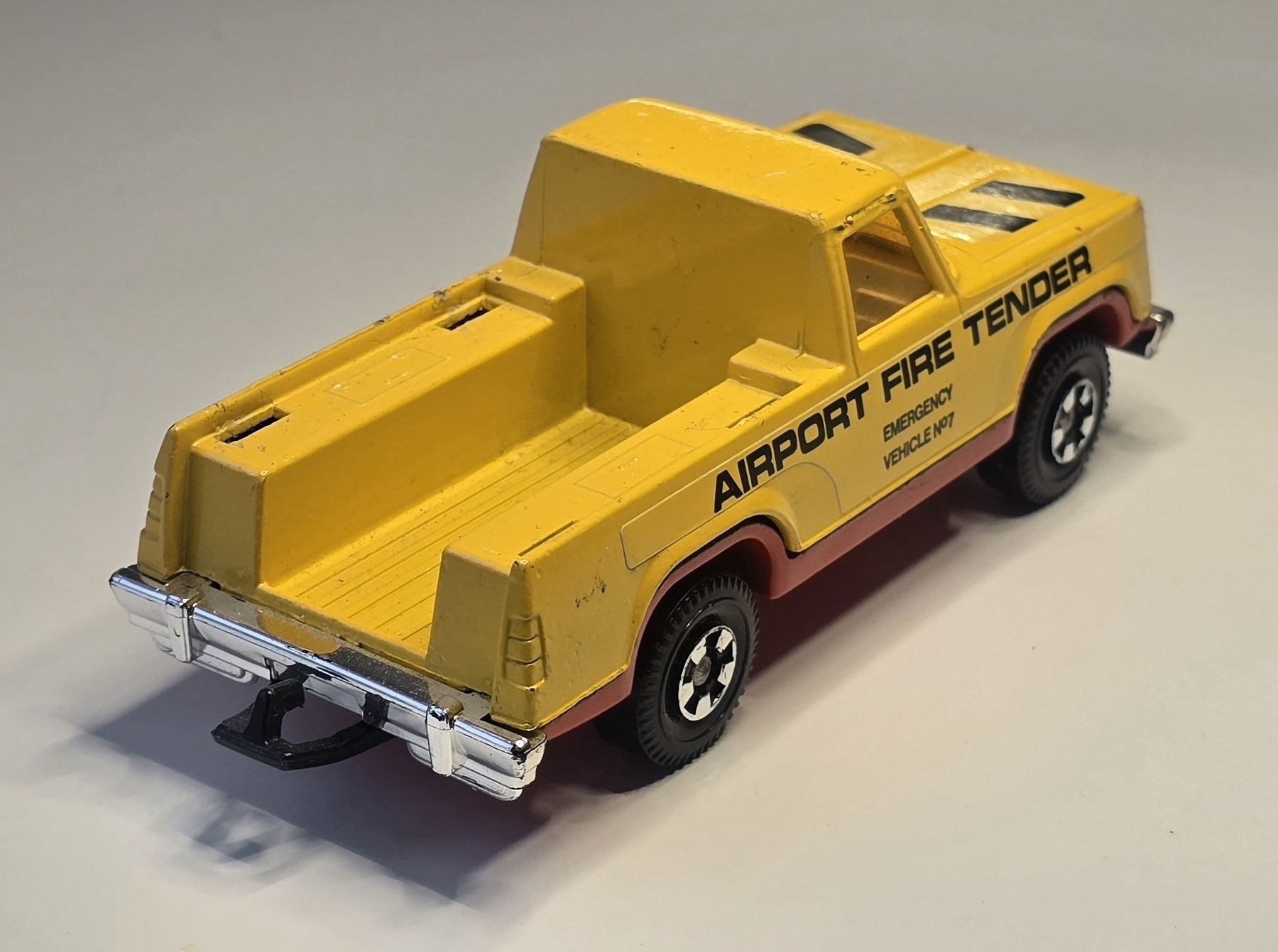 Matchbox Modellini d'auto: Matchbox Super Kings Plymouth Trail Duster – Usato da Kirchberg BE venduto da HotWheelsSammler 1