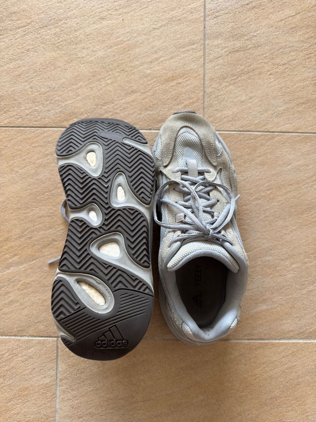 Adidas Scarpe da uomo: Yeezy 700 Hospital Blue – Usato da Châtel-St-Denis venduto da Lou_Hock 2