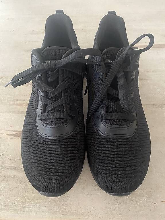 Skechers Damenschuhe: Sneaker von Sketchers Gr. 38.5 – Neu (gemäss Beschreibung) aus Rafz von Schnaeppchen56