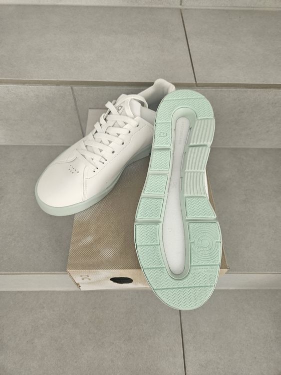 On Scarpe da donna: On The Roger Advantage Damen Sneaker Gr. 38 Neu ungetragen – Nuovo e nell'imballaggio originale da Brittnau venduto da Lexmark77 2