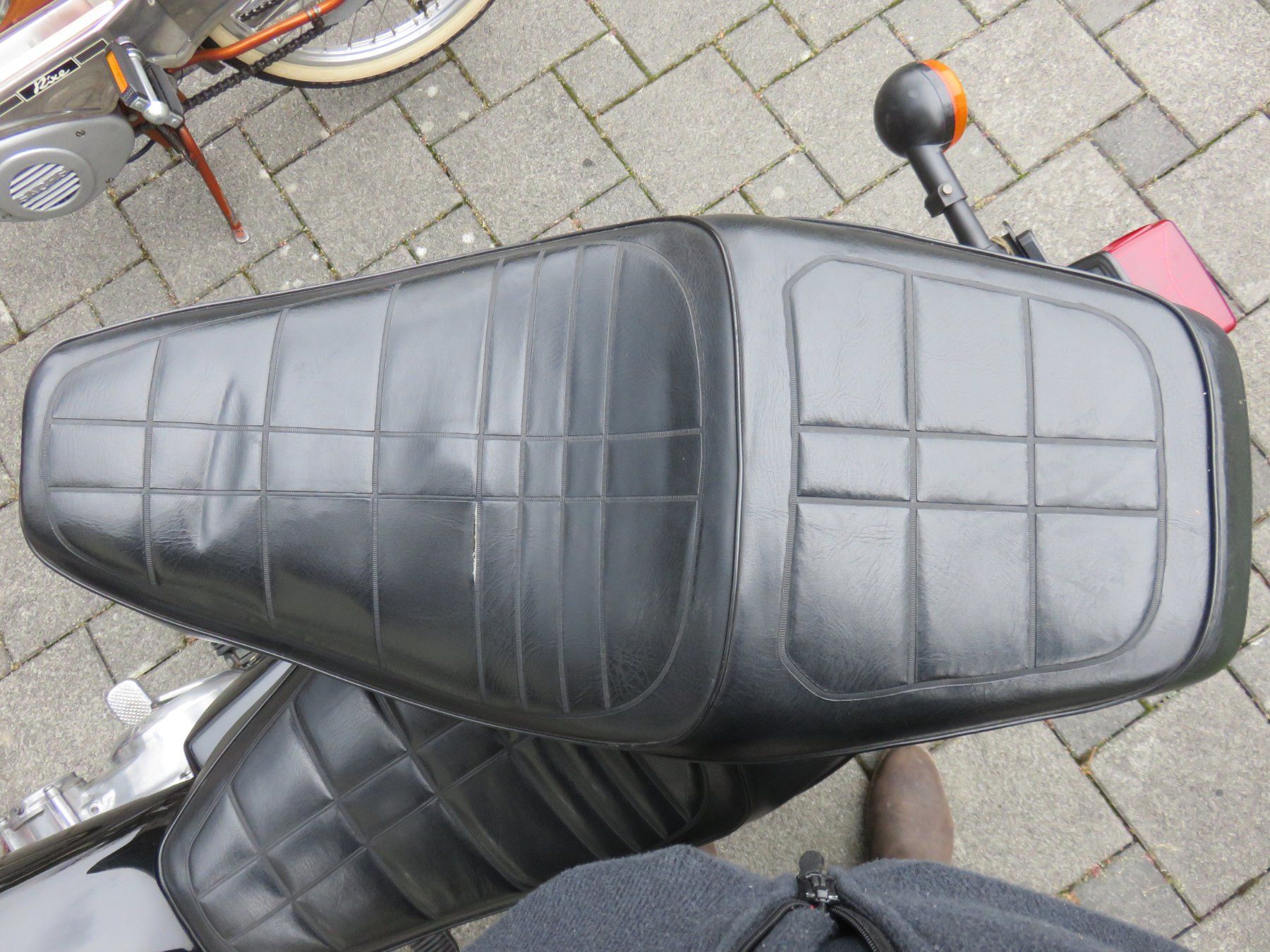 Selle & Accessori: Sattel Sitzbank zu Yamaha SR 250 – Difettoso da Steffisburg venduto da Hutsin 2