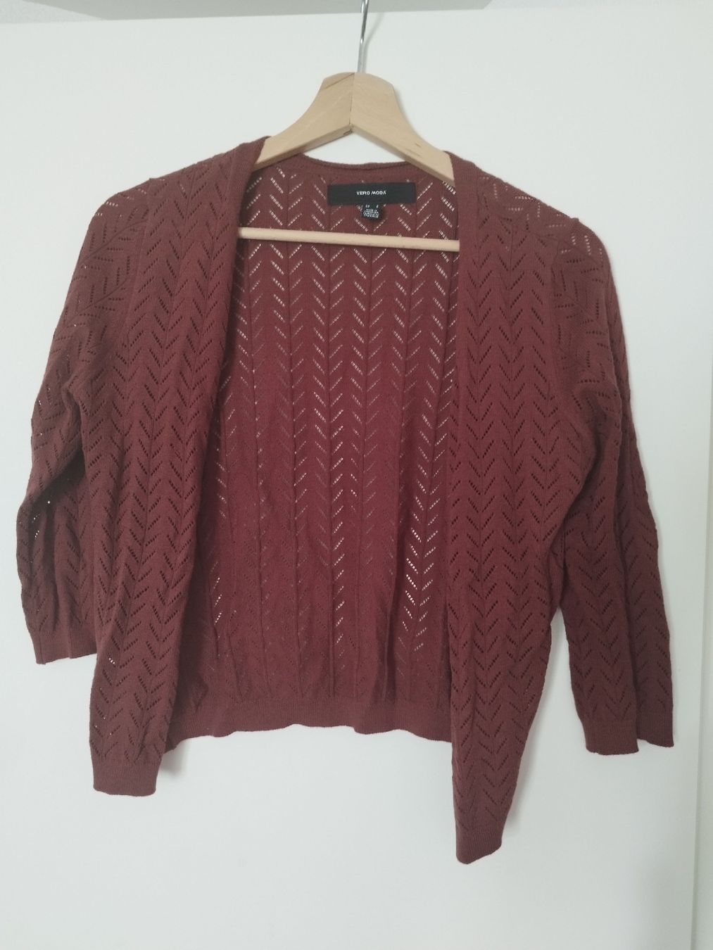 Vero Moda Giacche: Edles Strickjäckchen bordeauxrot - Gr. S  – Usato da Walkringen venduto da ani_6bgd