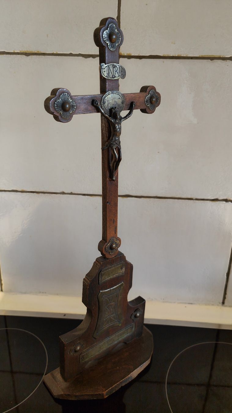 Sculptures & Statues: croix ancienne – D'occasion à Meyrin par olico01
