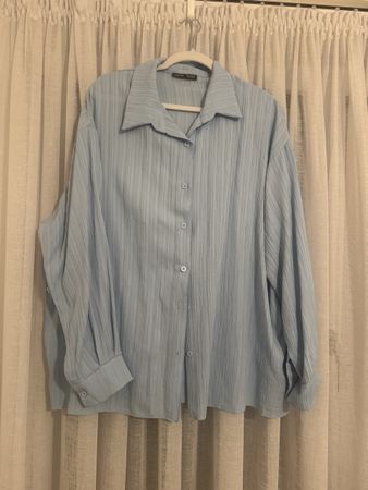Hellblaues Oversize Bluse