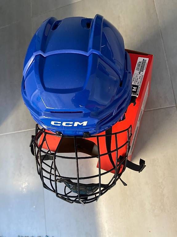 Ccm Helme: CCM Tacks 70 Combi Helm Senior M – Neu (gemäss Beschreibung) aus Horgen von nasten