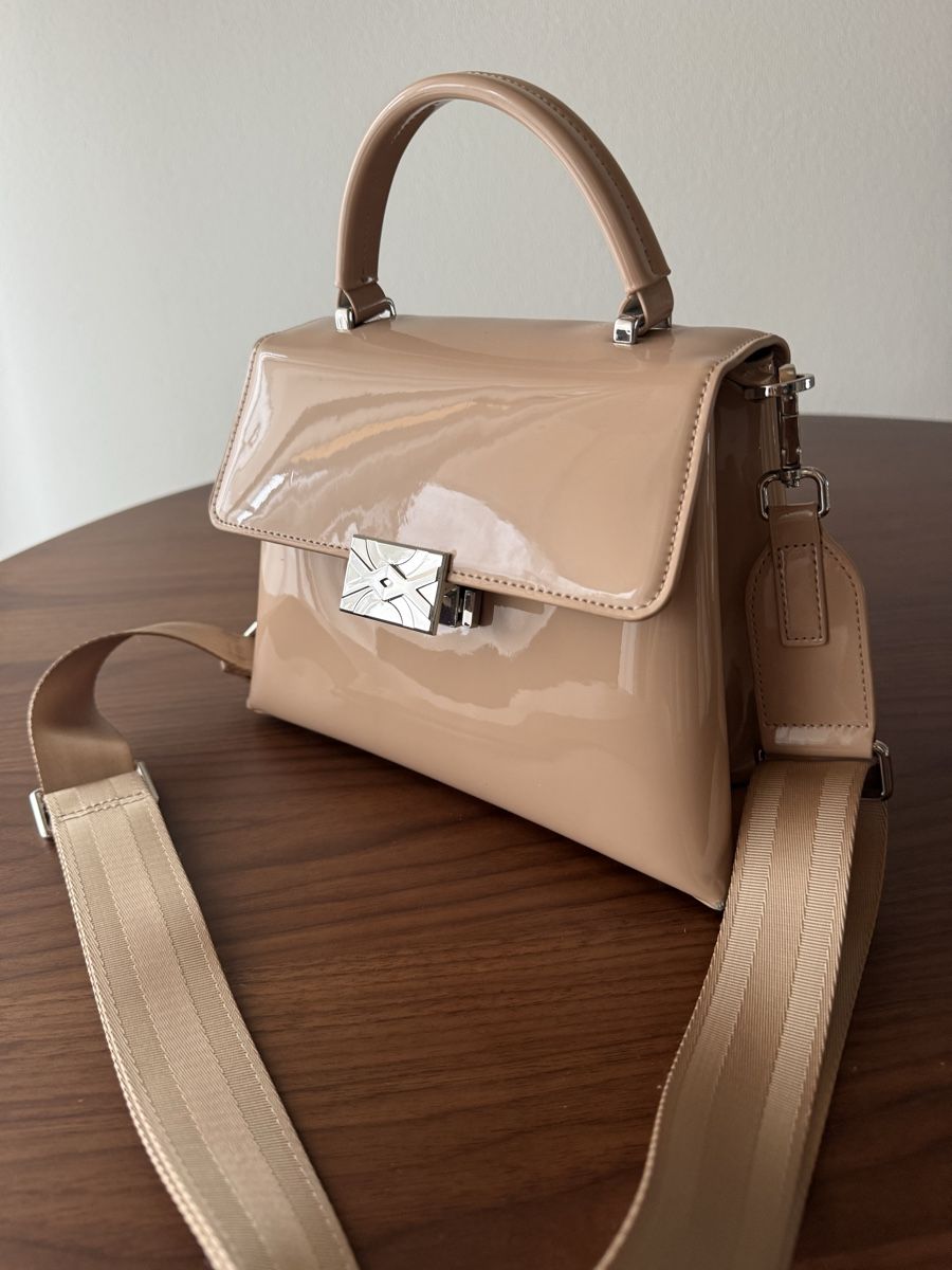 Benetton Sacs femmes: Benetto Tasche  – Neuf (Voir description) à uster par gnoomsarereal