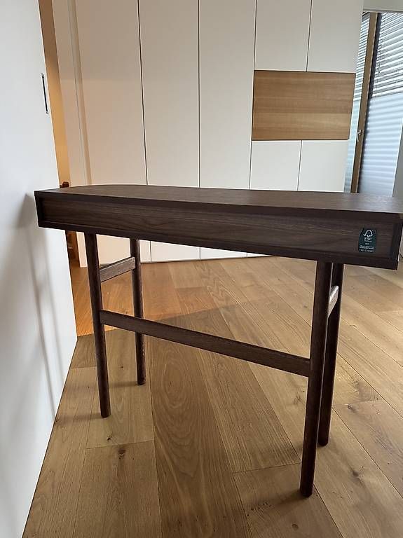 Westwing Cassettiere: Westwing Calary Konsole  dunkles Eichenholz – Usato da Basel venduto da ani_6fdb 4