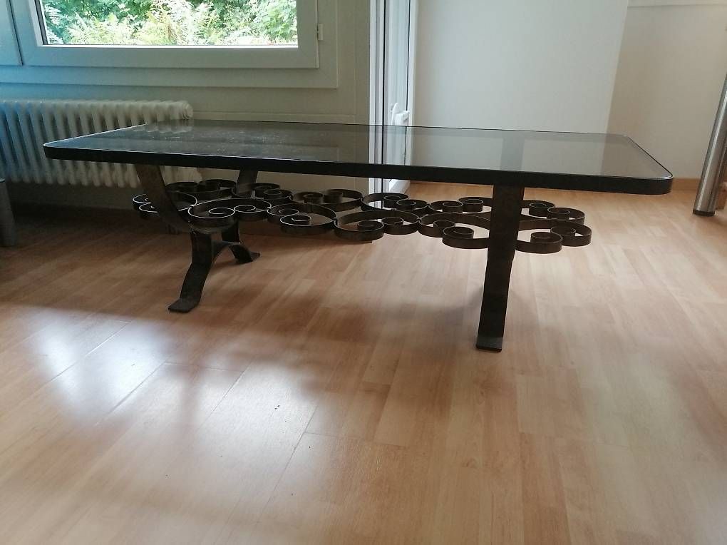 Tavoli: Massiver Salontisch mit Glasplatte – Usato da Köniz venduto da Yeti34 3