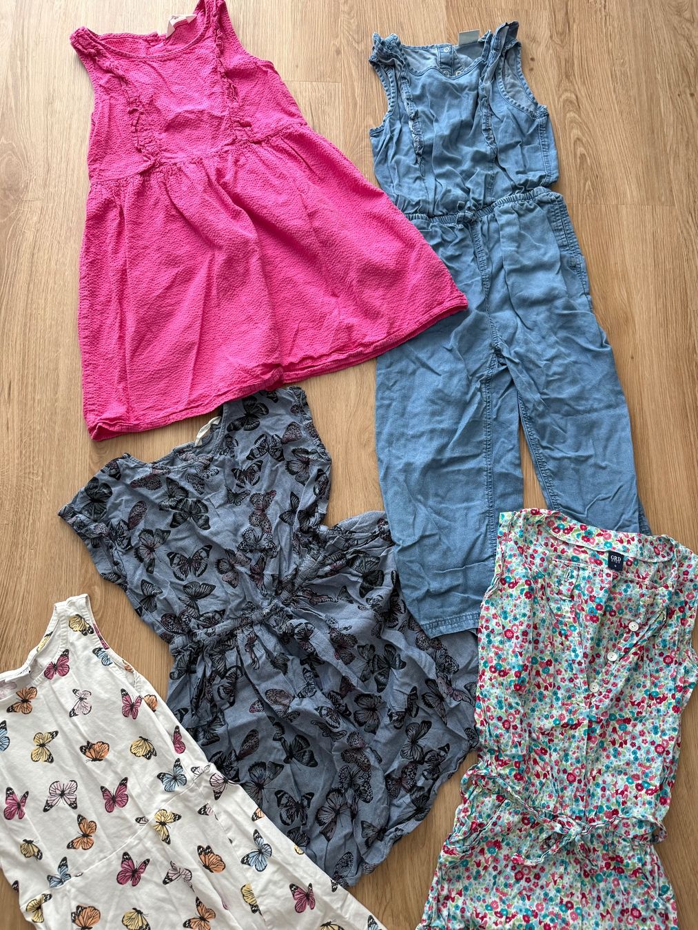 H&M Lotti & Set di vestiti: Sommerkleiderset Gr140 – Usato da Sarnen venduto da Pinoccio6 1