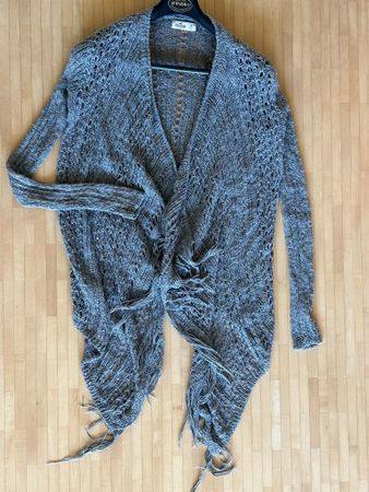 HOLLISTER Cardigan Strickjacke Fransen, Grau-Melange, Gr. S