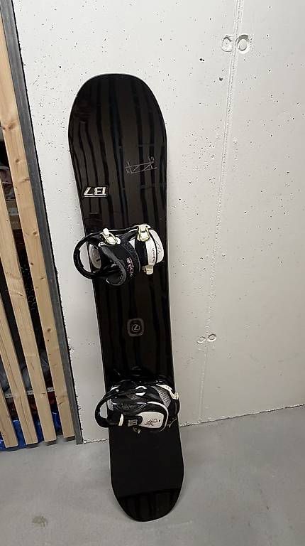 Boards: Snowboard – D'occasion à Root par tar_6p8r