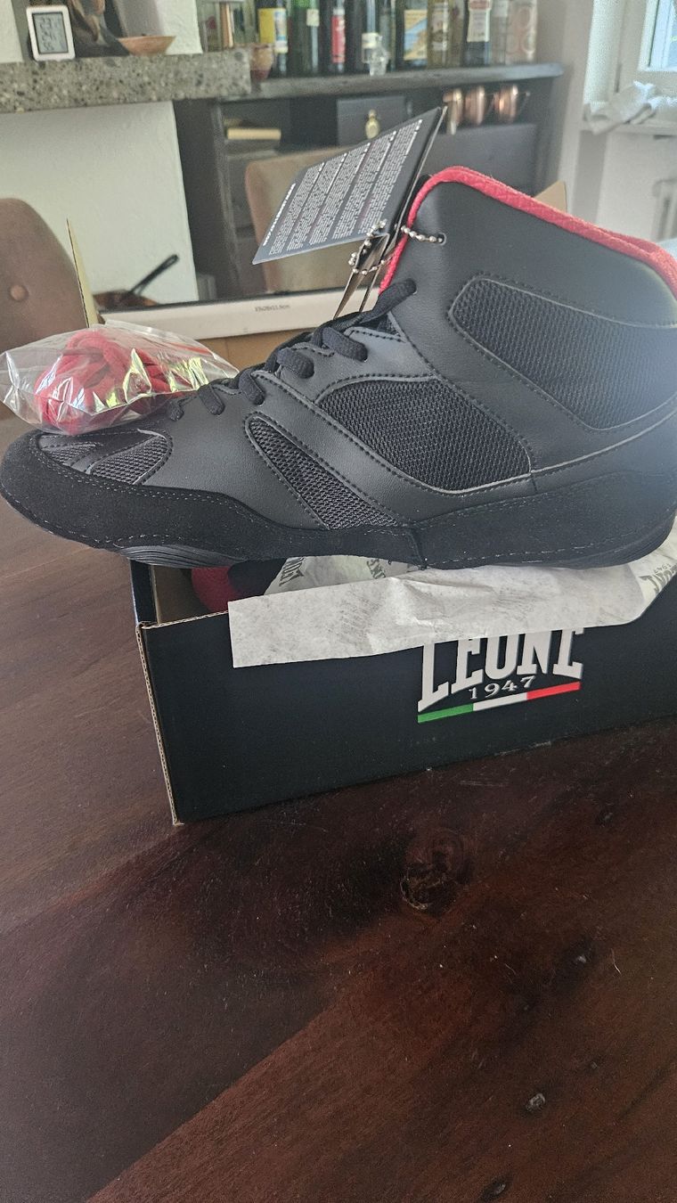 Scarpe da uomo: Boxschue Leone 1947,  43 - Neu – Nuovo e nell'imballaggio originale da Zürich venduto da EmilianoD
