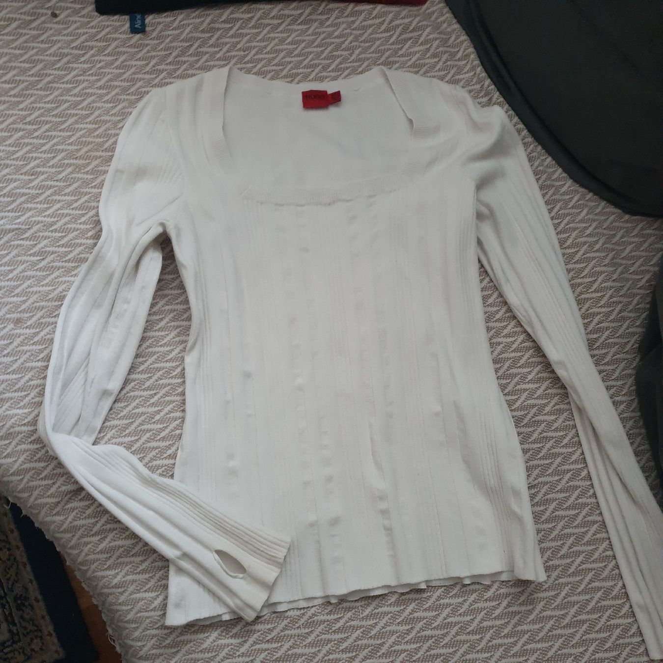 Hugo Boss T-shirts: Hugo Boss, schönes Shirt Gr. L – D'occasion à Frenkendorf par Moon111