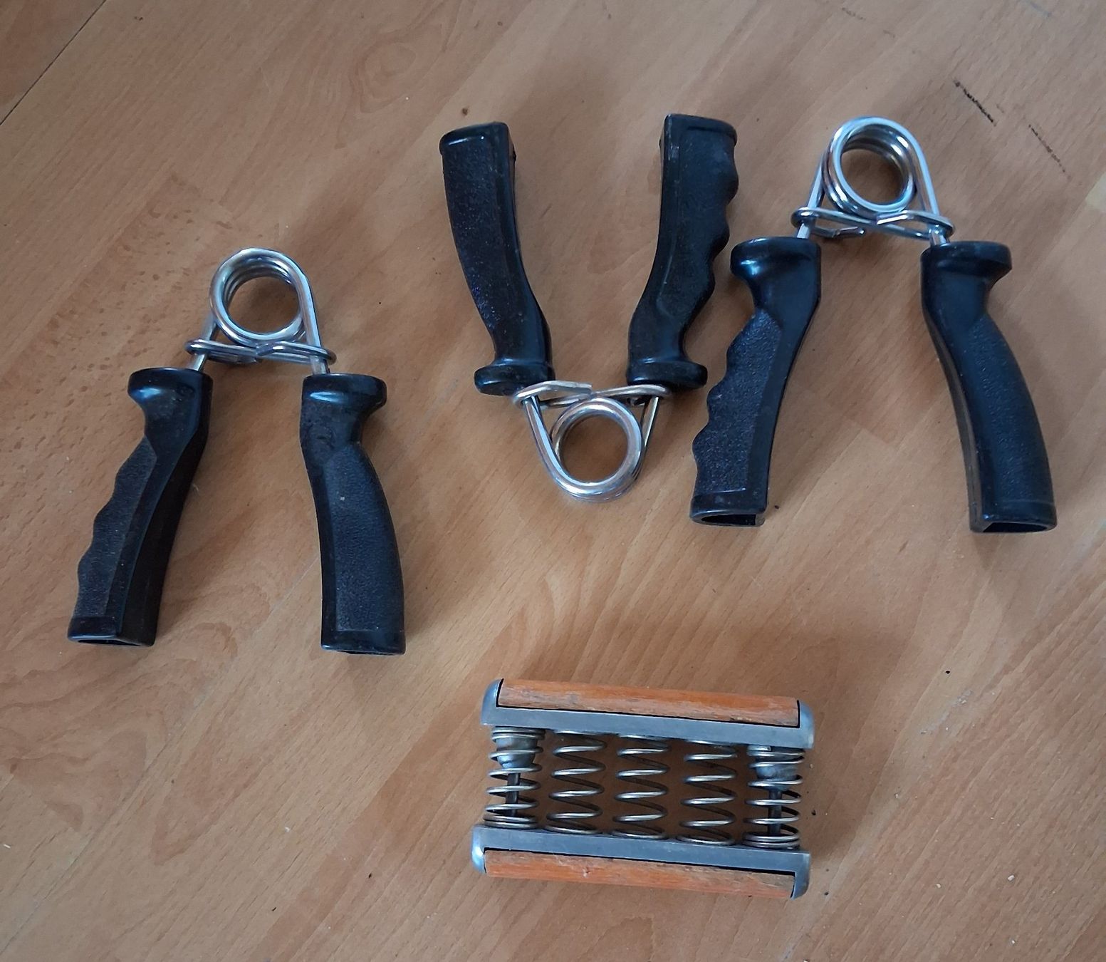 Vélos d'appartement: Verschiedene Fitnessgeräte – D'occasion à Tägerig par rob_psv5 6
