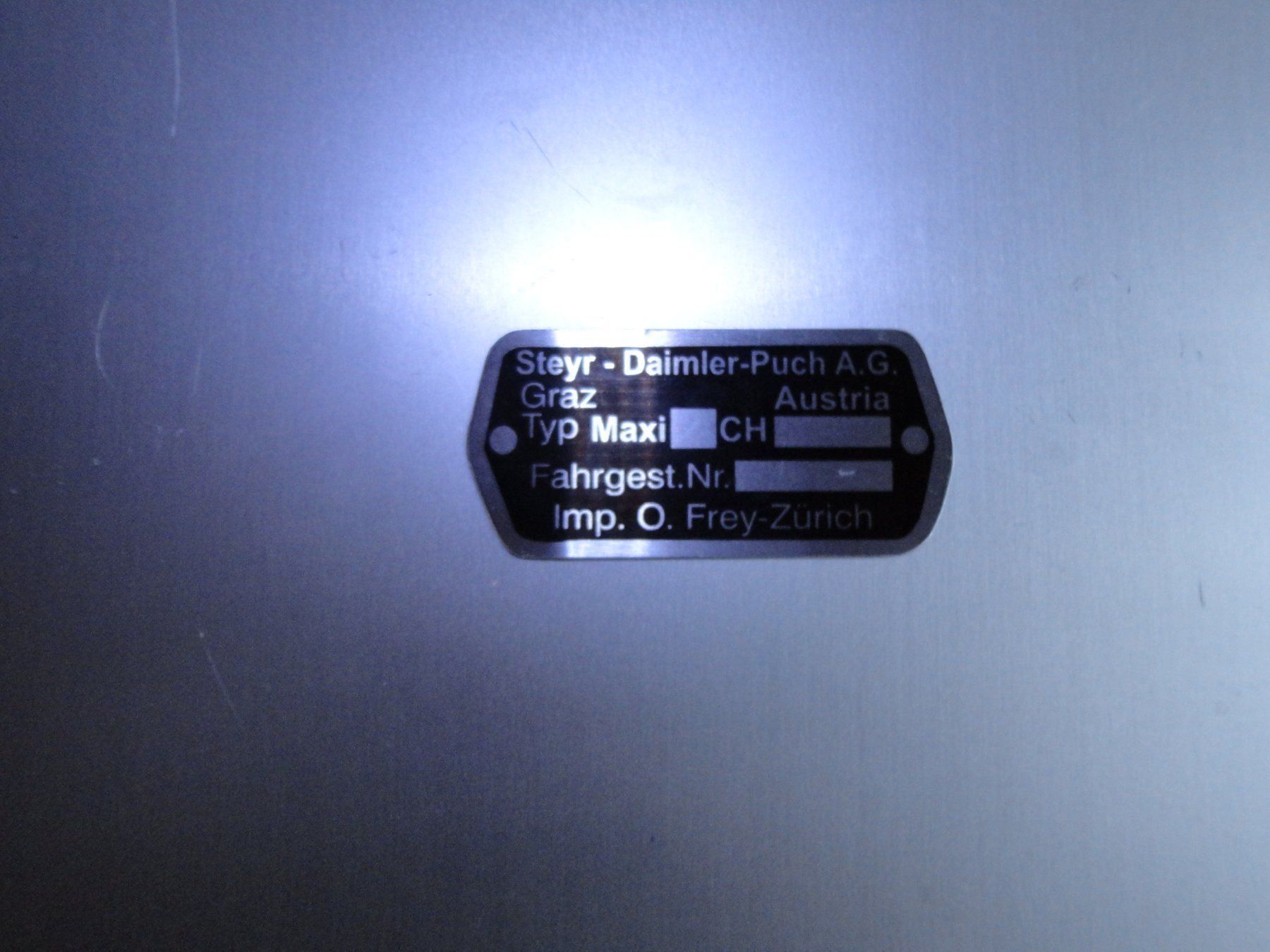 Mofa-Ersatzteile: Puch Schild(Leer) – Neu (gemäss Beschreibung) aus Fulenbach von Elektronik