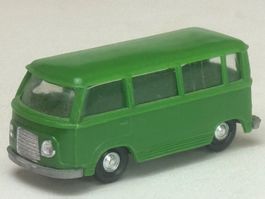 GB1-EKO Ford FK 1000 Bus grün