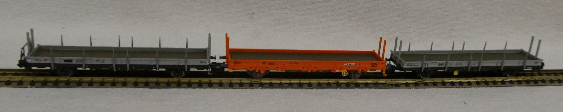 Fleischmann Modellini di ferrovie: 3 Stk Rungenwagen Wascosa – Nuovo (secondo la descrizione) da Rupperswil venduto da Ropi03