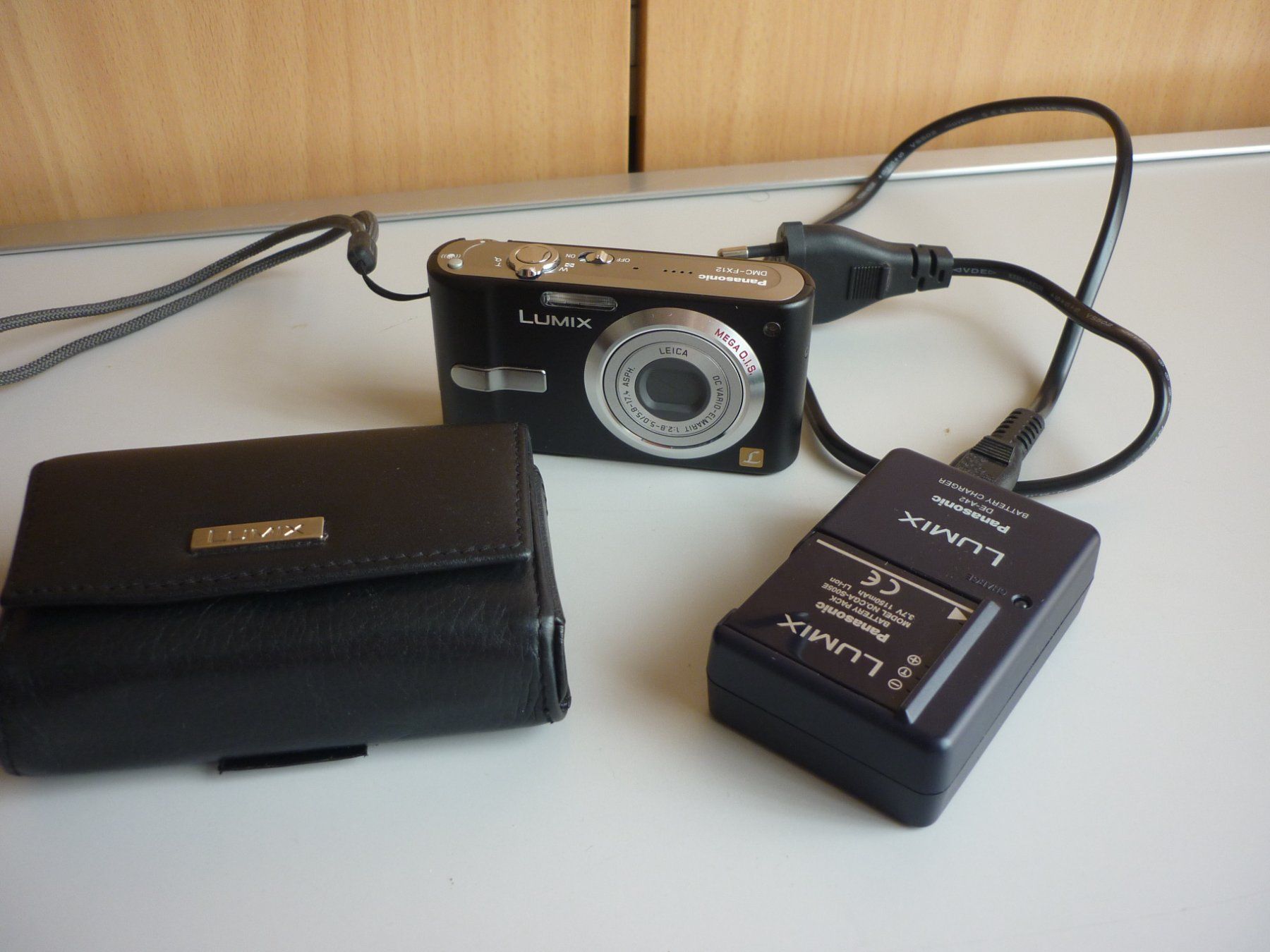Panasonic Appareil photo: Panasonic Lumix DMC-FX12 Digitalkamera NEU – Neuf (Voir description) à Zürich par gallienus