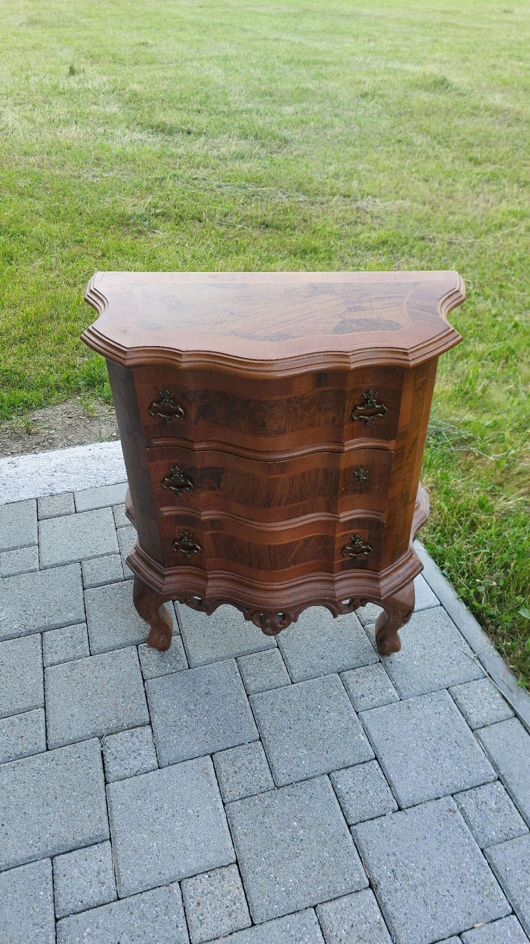 Commodes: nostalgisches Möbeli – D'occasion à Adelboden par pile