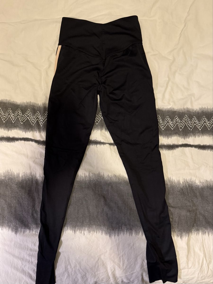 Leggings: Leggings Scrunch Nebbia - S – Usato da Bioggio venduto da M.M.O 1