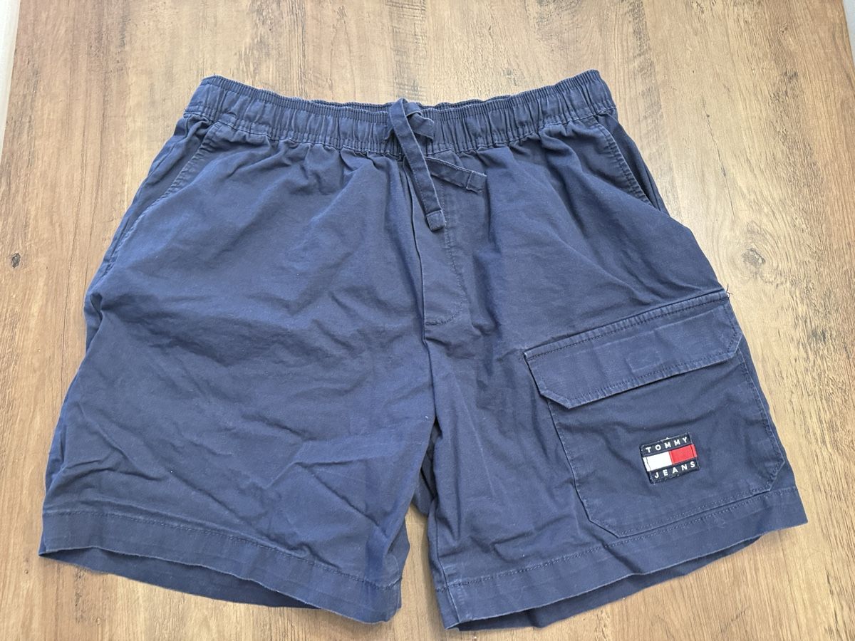 Tommy Hilfiger Jeans: Tommy Jeans Cargo Shorts  – Usato da Uster venduto da aim_t6jm