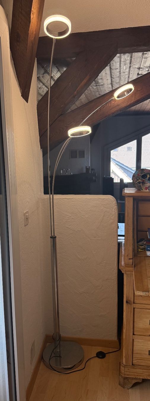 Lampes: Stehlampe – D'occasion à Aesch LU par Ambor
