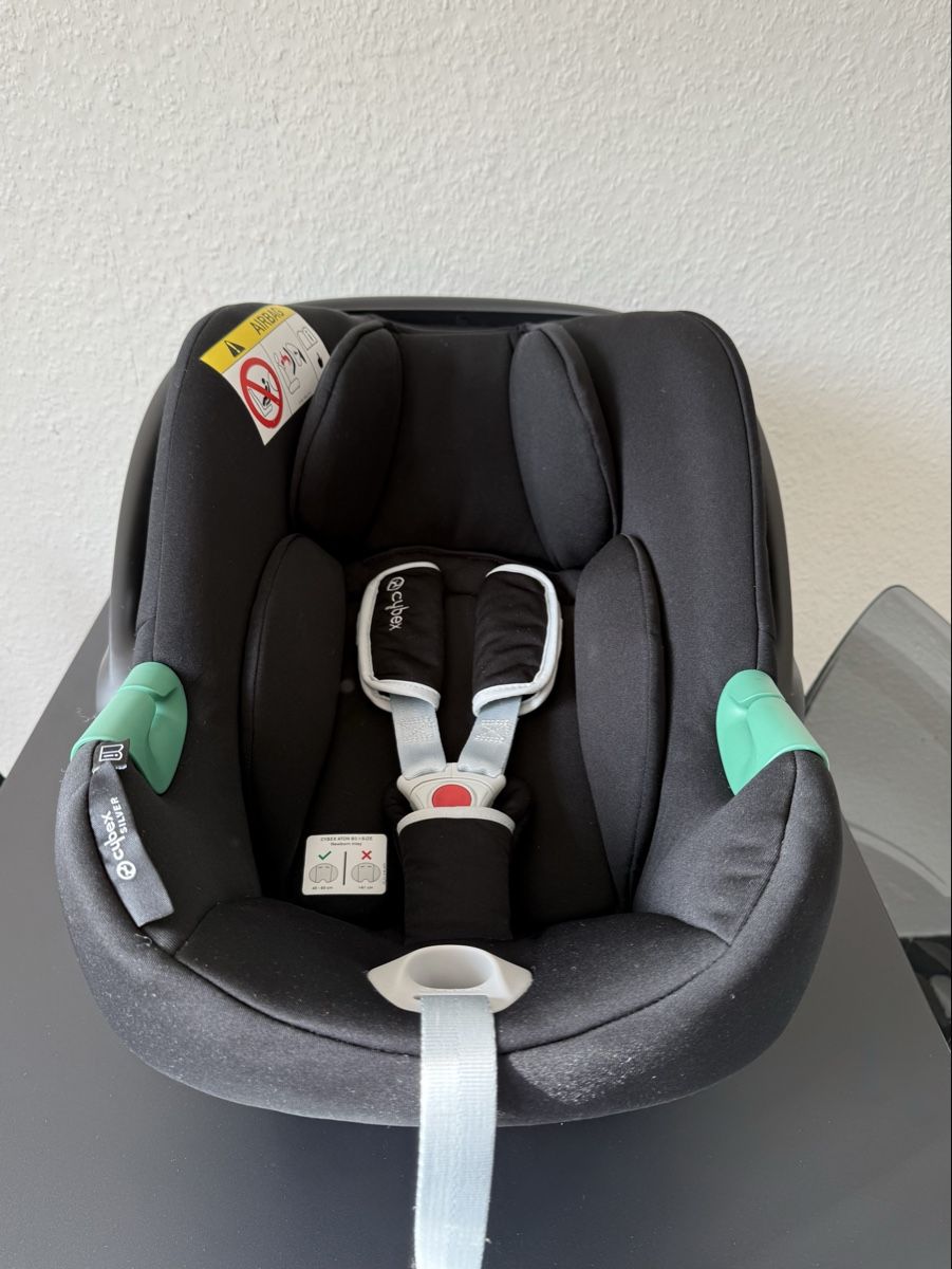 Cybex Sièges auto: Siège auto Cybex Aton B2 i-Size + Base One – D'occasion à Genève par midionze 2