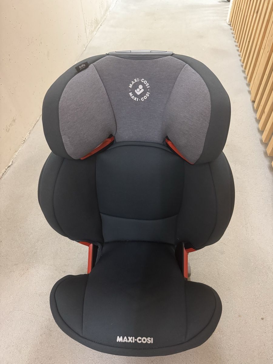 Maxi-Cosi Seggiolini per auto: Kindersitz für Auto – Usato da Zürich venduto da ringhio22