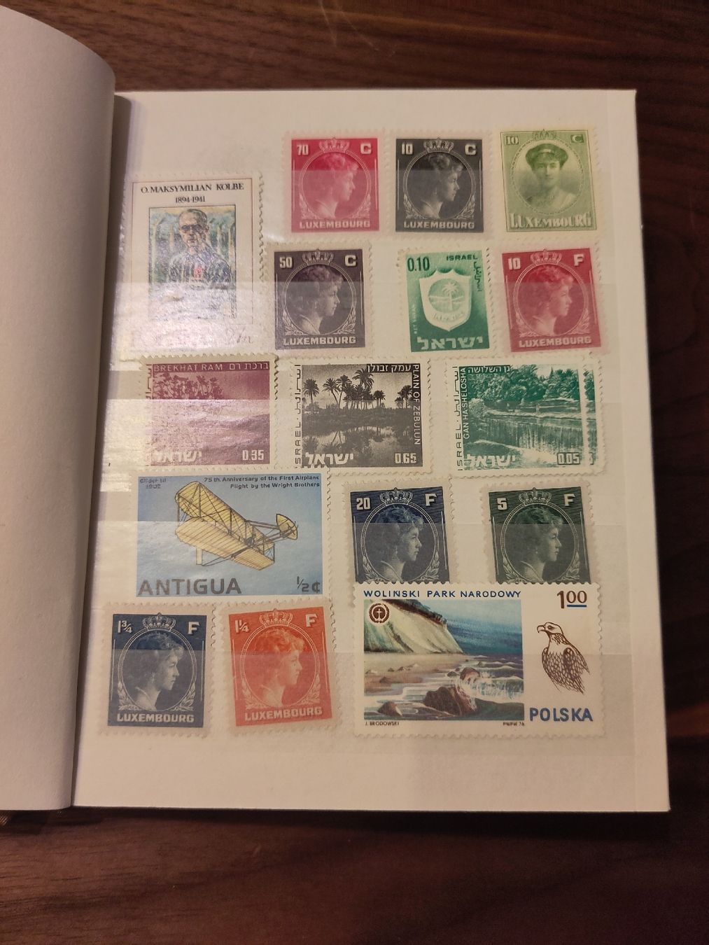 Alle Briefmarken: 102 Alte Briefmarken – Gebraucht aus Bachs von maykelrk