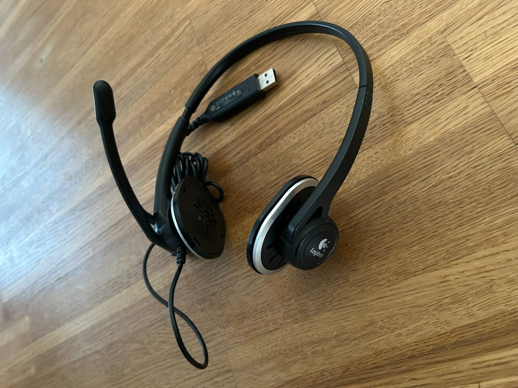 Logitech Kopfhörer: Komfortables Logitech USB-Headset (Casque-micro) – Gebraucht aus Küsnacht ZH von filo_fila8700 2