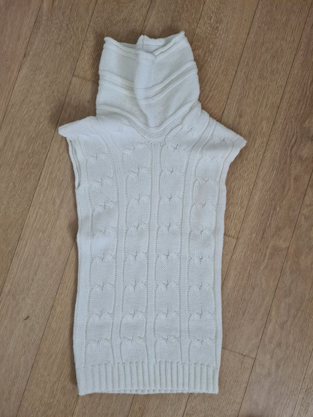 Maglioni & Felpe: Pull sans manches taille 104-110 – Usato da Carouge GE venduto da Gasco