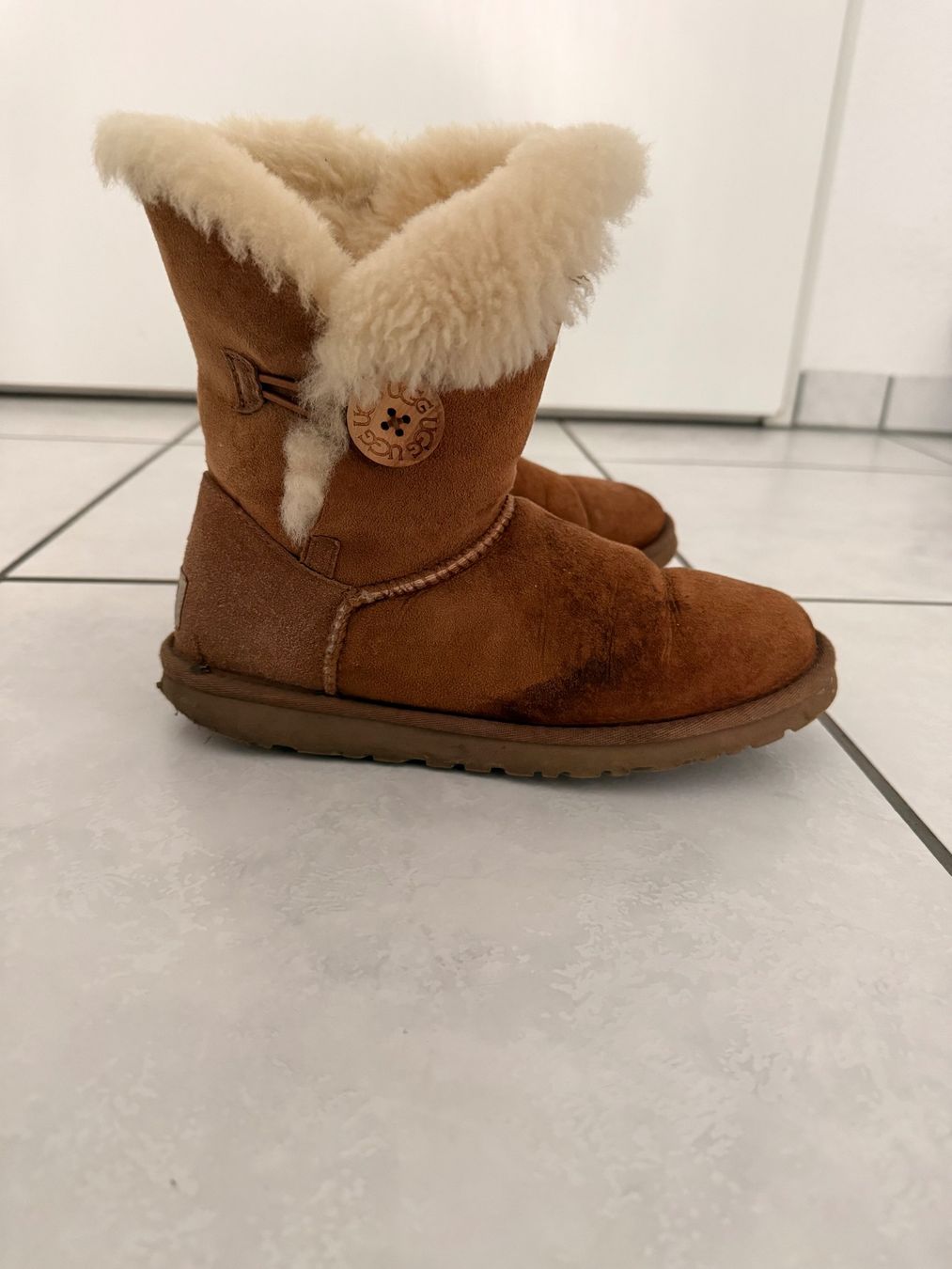 Scarpe da donna: UGG Schuhe Stiefel Damen Grösse 37 – Usato da Kloten venduto da skit87 3