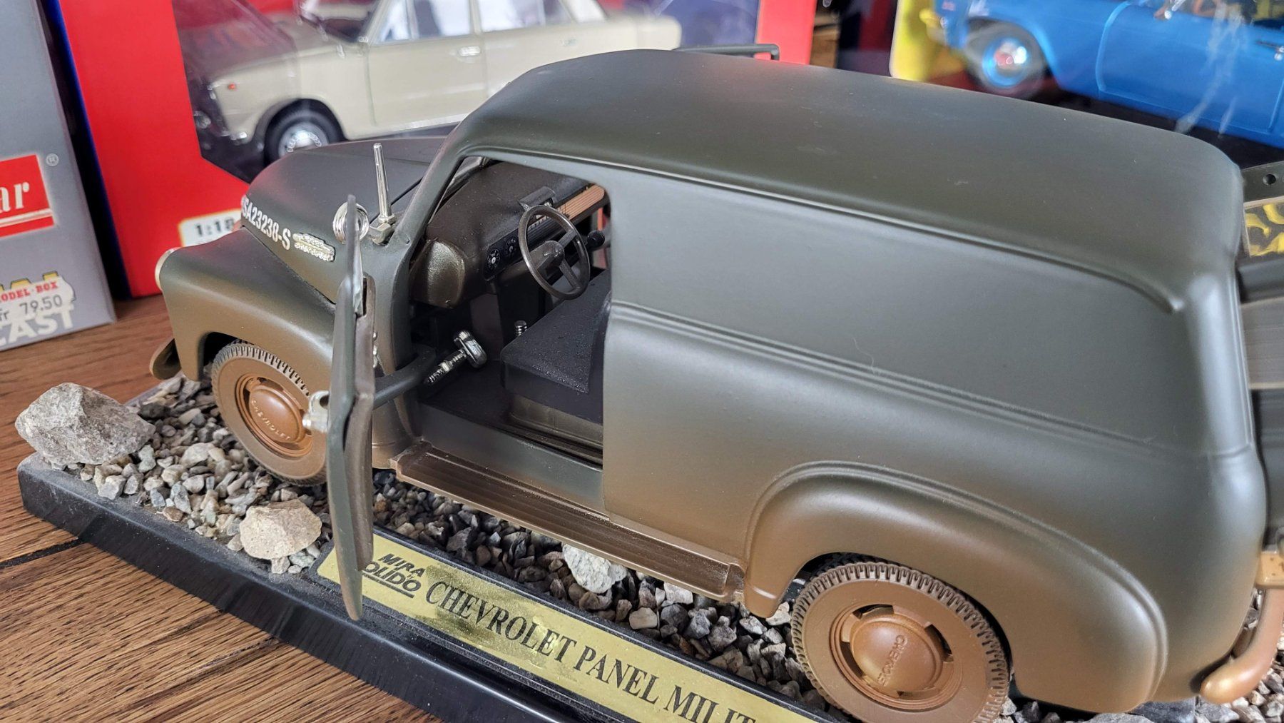Solido Modellini d'auto: Chevrolet Panel Militaire 1:18 MiraSolido – Usato da Rothrist venduto da Juana5 5
