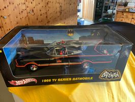 Hot wheels batmobile 1966    1:18