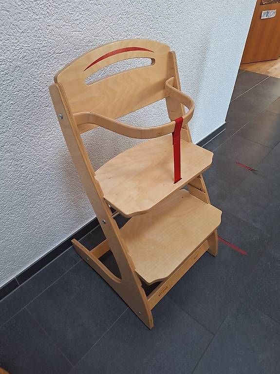 Hochstühle: Kinderhochstuhl – Gebraucht aus Etziken von v.z