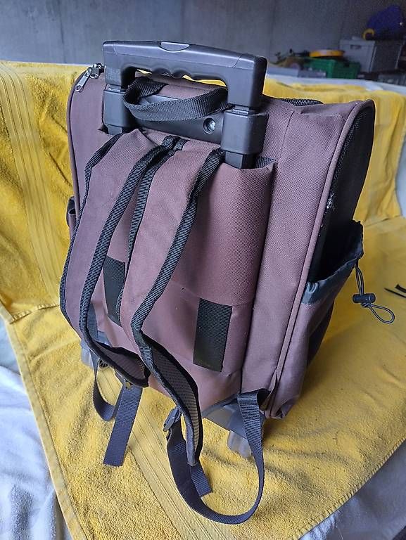 Zaini: Hunderucksack Troli Tasche Box – Usato da Uetendorf venduto da hof_2rmq 1