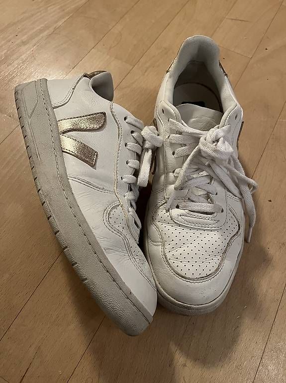 Veja Herrenschuhe: Veja Sneakers Grösse 40 – Gebraucht aus Basel von flumir