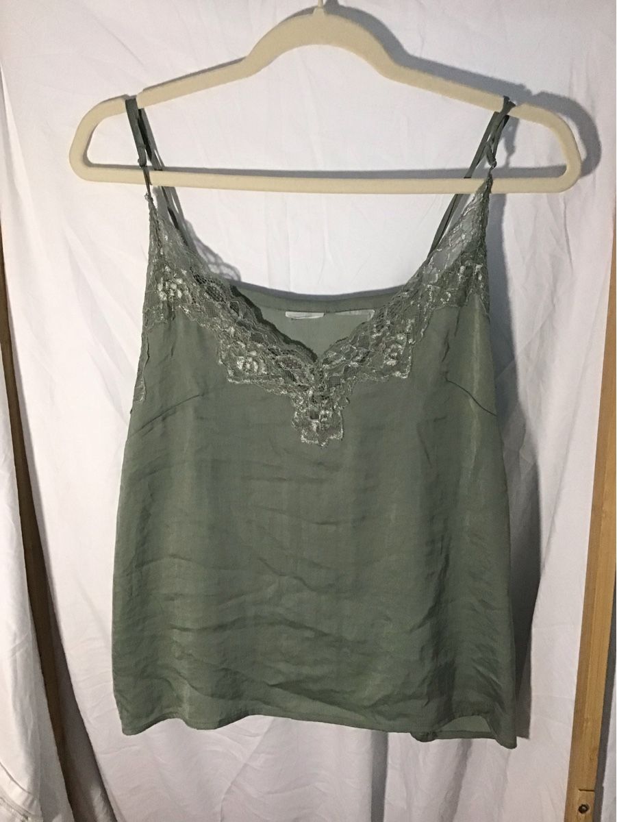 Top: Umstands Trägershirt Grösse M – Usato da Eschlikon TG venduto da little.dove