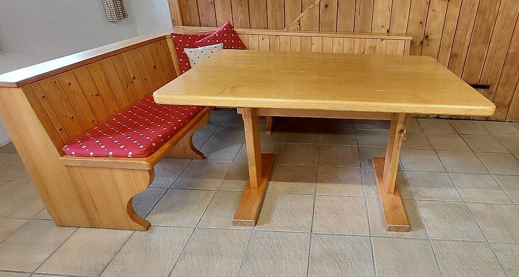 Panchine: Eckbank mit Tisch – Usato da Brüttelen venduto da BaBaer 4