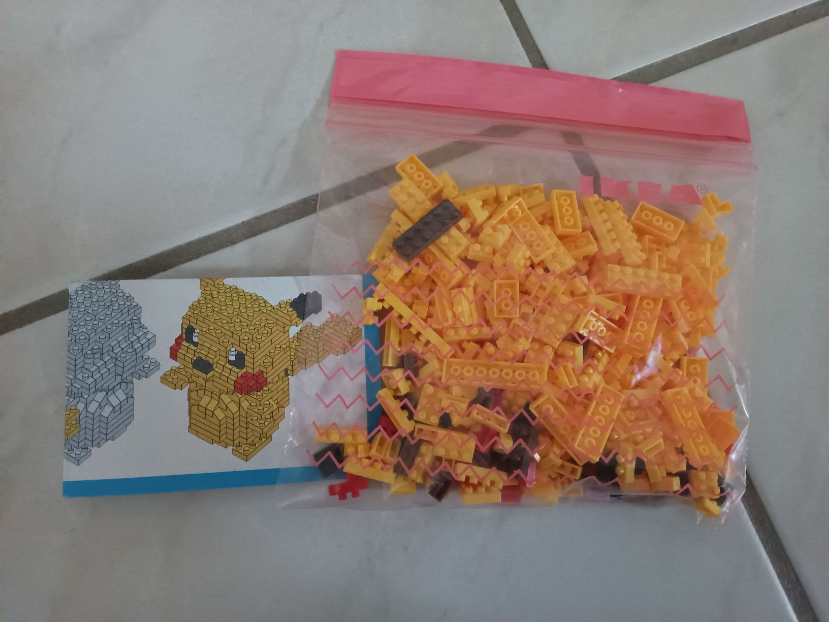Mega Kit di costruzioni: 2 Set Pokémon Mega Construx Dragoran und Pikachu – Usato da Hellikon venduto da san_8kv6 2