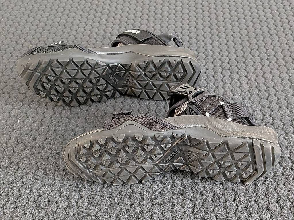 Adidas Herrenschuhe: Adidas Terrex Sandalen 44.5 – Gebraucht aus Basel von Shikari 2