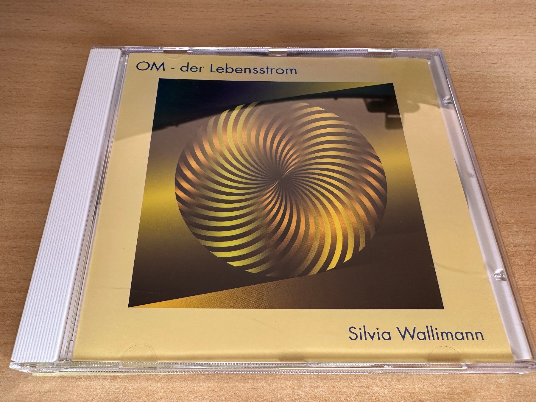 CD: U9 Silvia Wallimann – OM - Der Lebensstrom – Usato da Rikon im Tösstal venduto da Alpenmutz