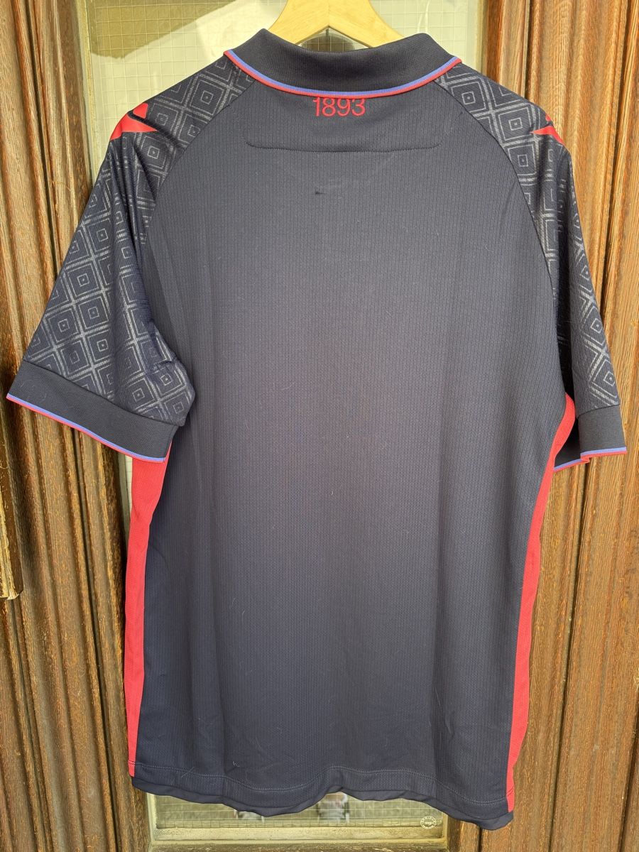 Leibchen & Hosen: FC Basel Trikot Third 2022/2023 Macron Grösse XL – Neu (gemäss Beschreibung) aus Freienbach von  4